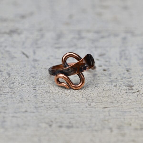 copper ring zig zag interlock
