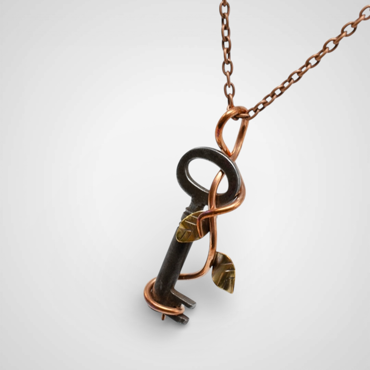 Antique Key Twisted Vine Pendant 001 Side 1
